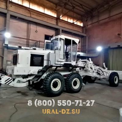 Фото автогрейдеров ДЗ-98Т с производства